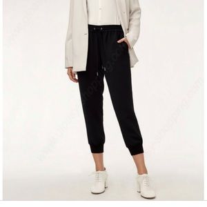 Aritzia Wilfred Buffon Crepe Jogger Pant